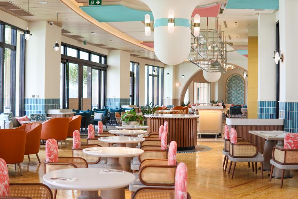 Restaurace v ubytování M Social Hotel Phuket