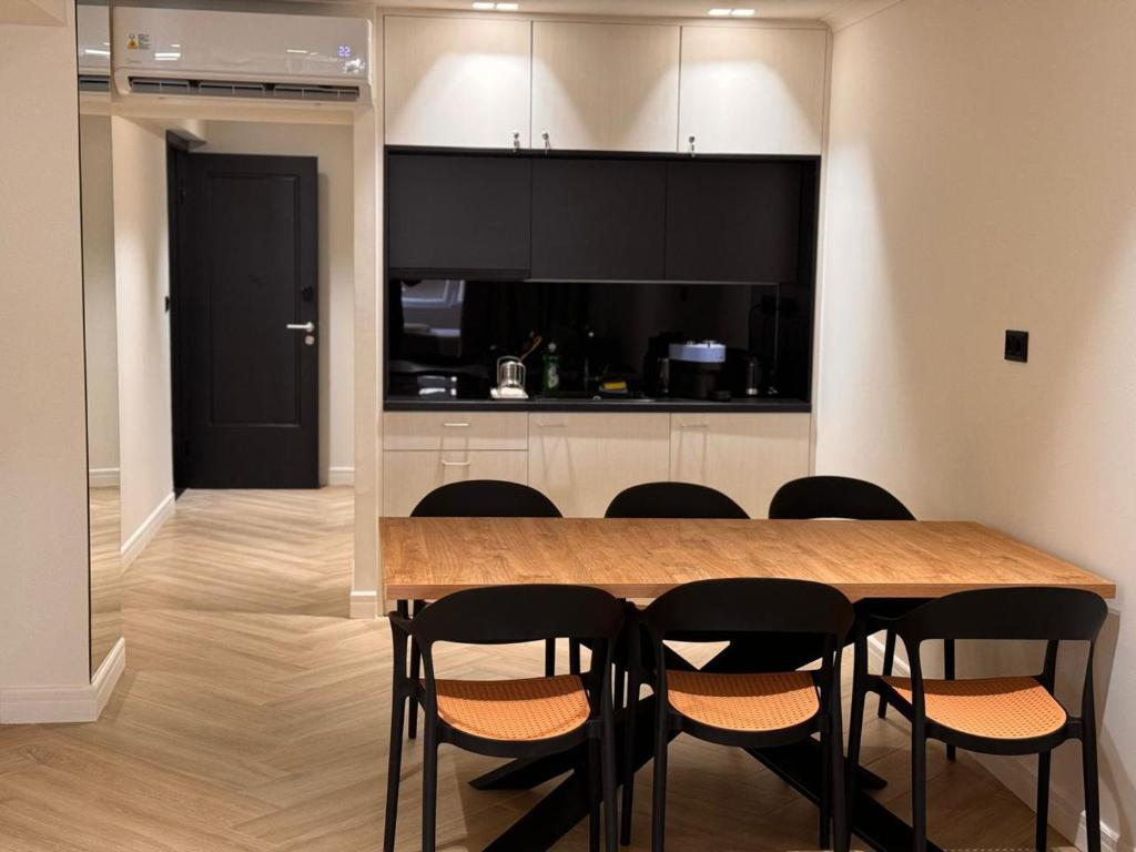 Triple A - Family hospitality Near Ermou - FREE Parking! - Resim 1