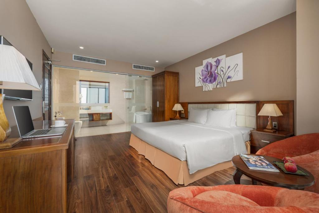 Junior King Ocean View with Balcony