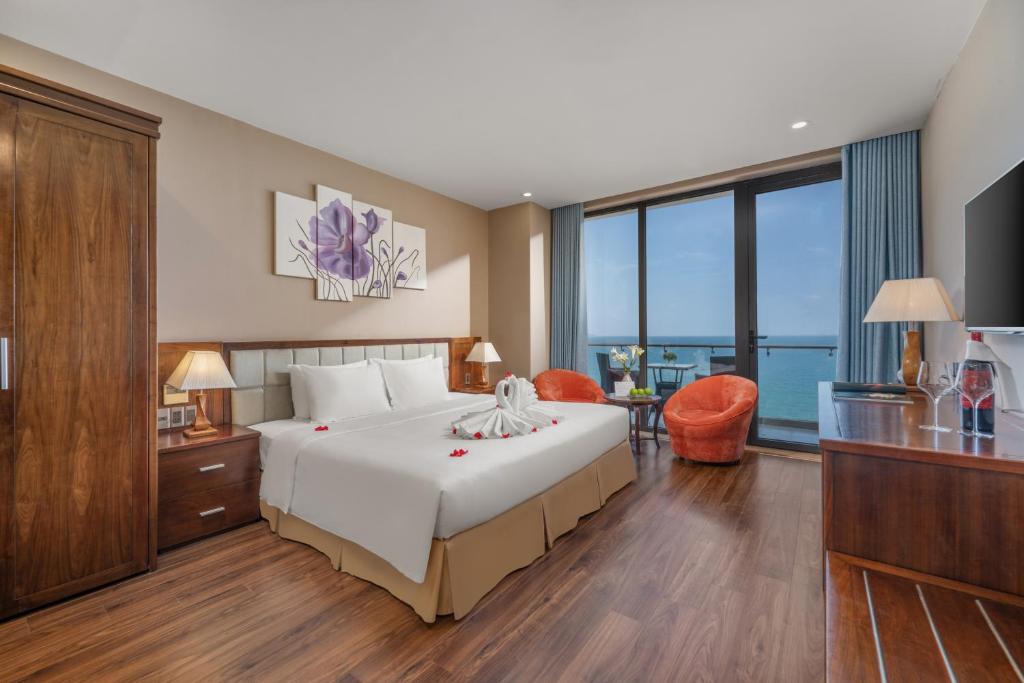 Junior King Ocean View with Balcony