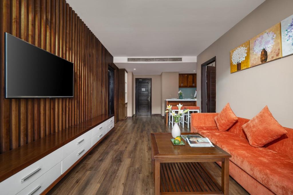 Two-Bedroom Apartment Residence Ocean View with Balcony