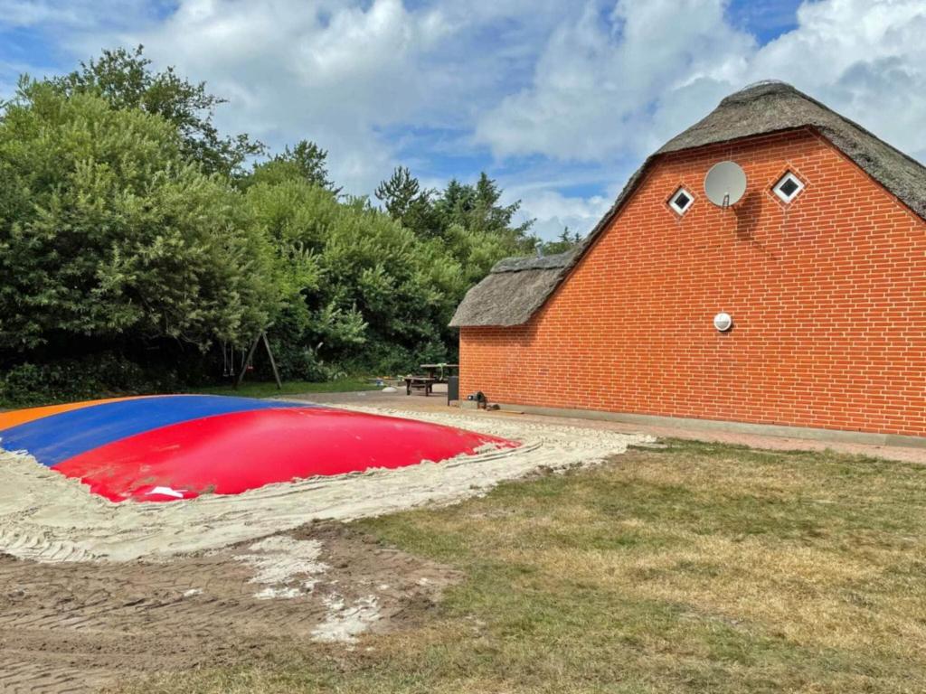 Budova, kde se prázdninový dům nachází
