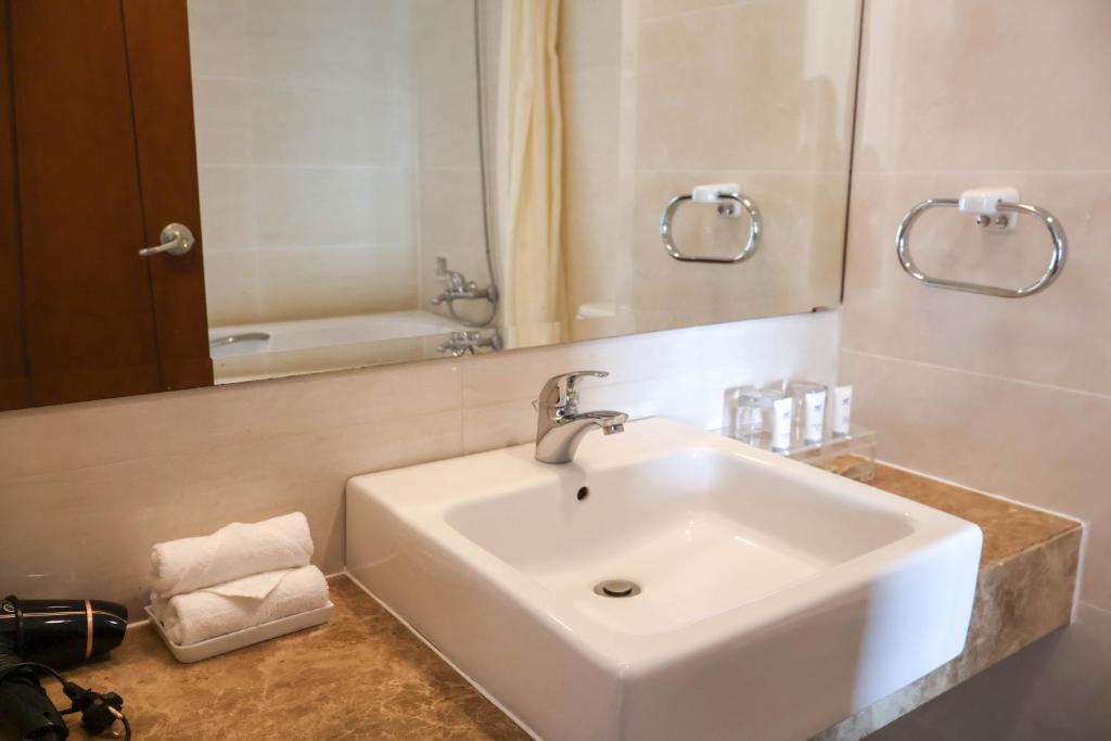 Phòng Deluxe có Giường cỡ King Nhìn ra Một góc Biển