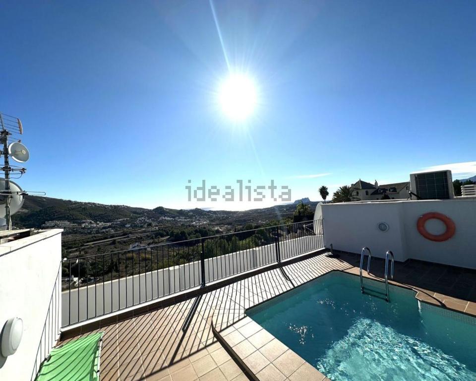 Bazén v ubytování Moraira Seaview Appartment 6 nebo v jeho okolí