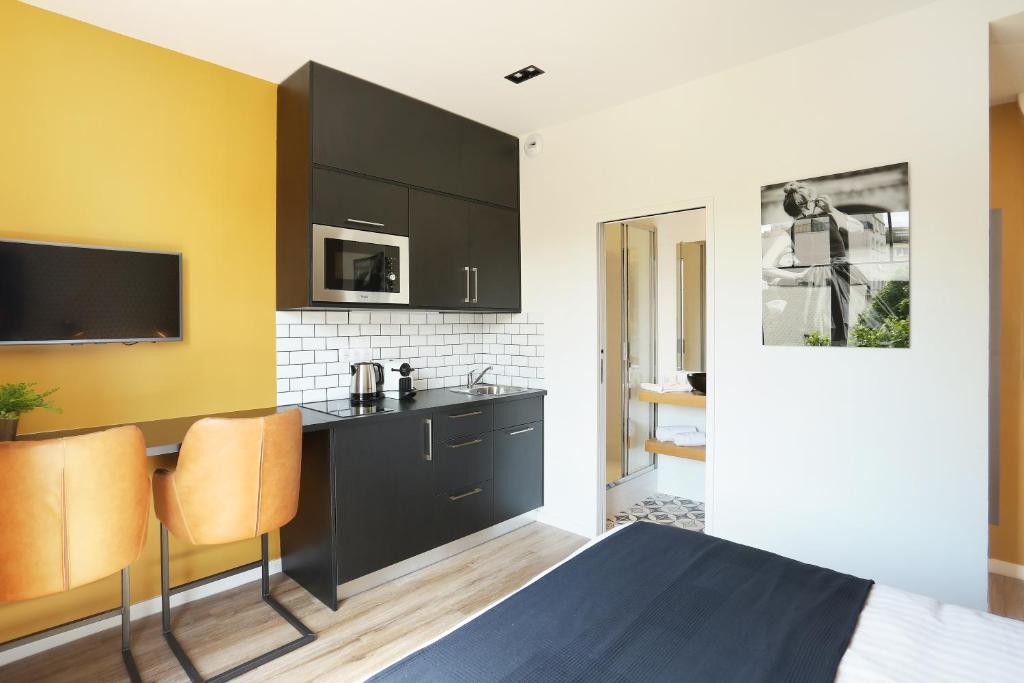 YAYS Paris Zola by Numa - Resim 22