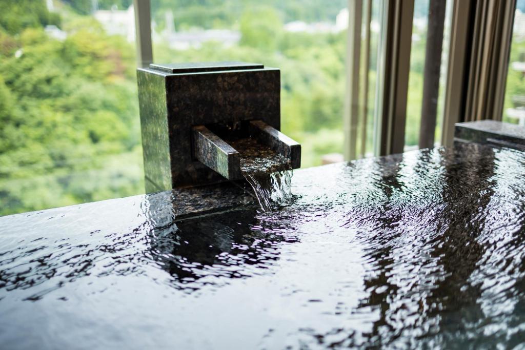 Kinugawa Hotel Mikazuki - Suite Avec Balcon