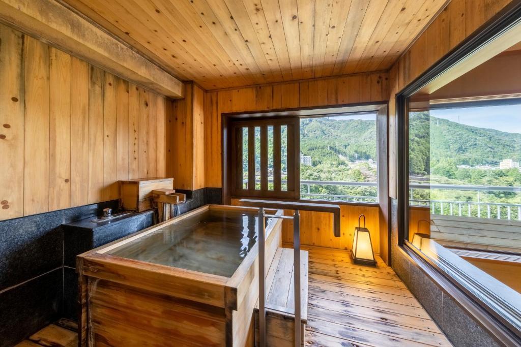 Kinugawa Hotel Mikazuki - Suite Avec Vue Sur La Montagne