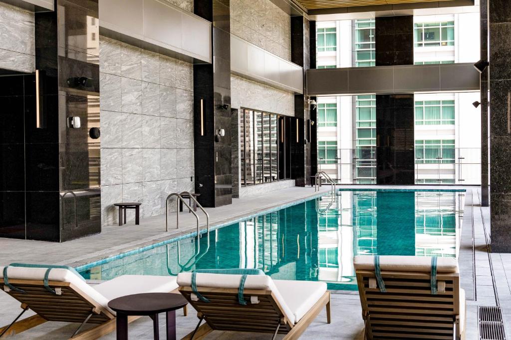 Bazén v ubytování Hotel Nikko Kaohsiung nebo v jeho okolí