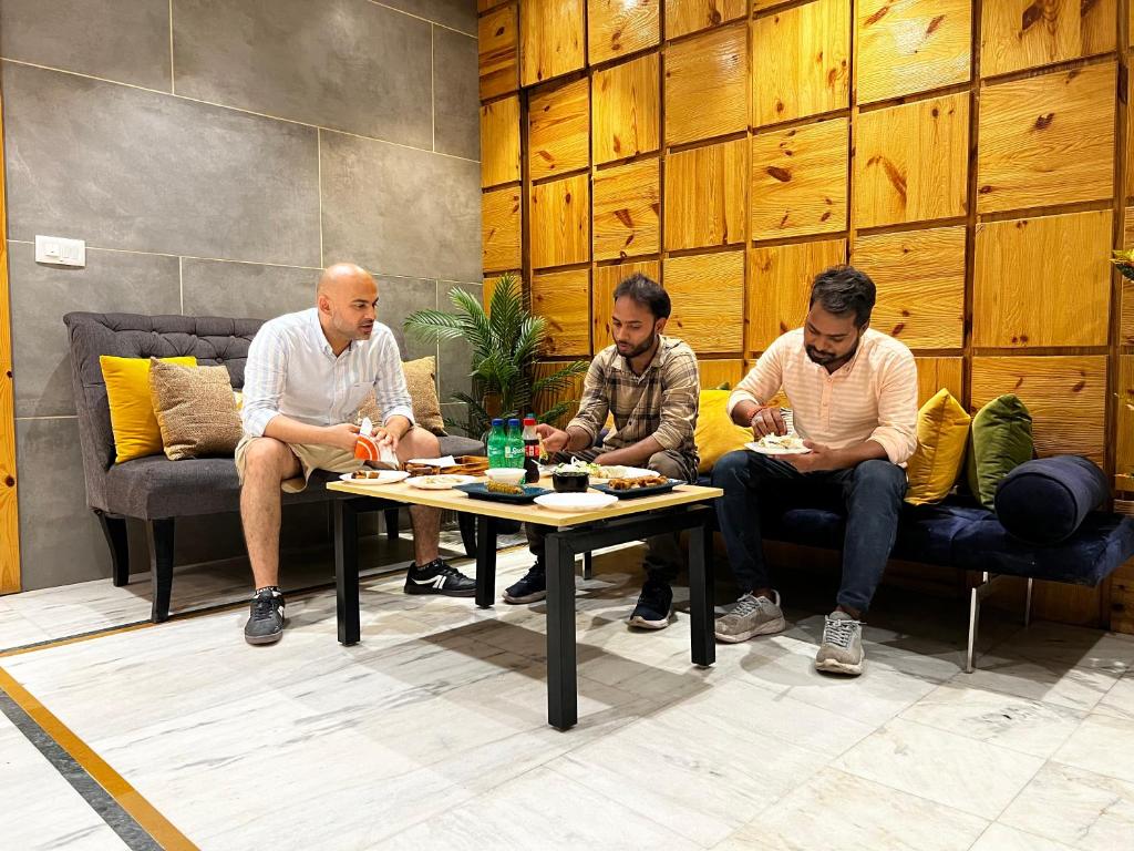 Hosté ubytování Divine Inn Hotel Near Rajouri Garden Main Market