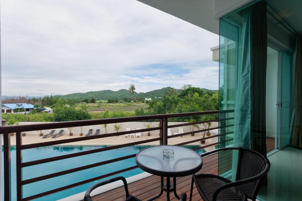 Balkón nebo terasa v ubytování Tai-Pan Resort and Condominium
