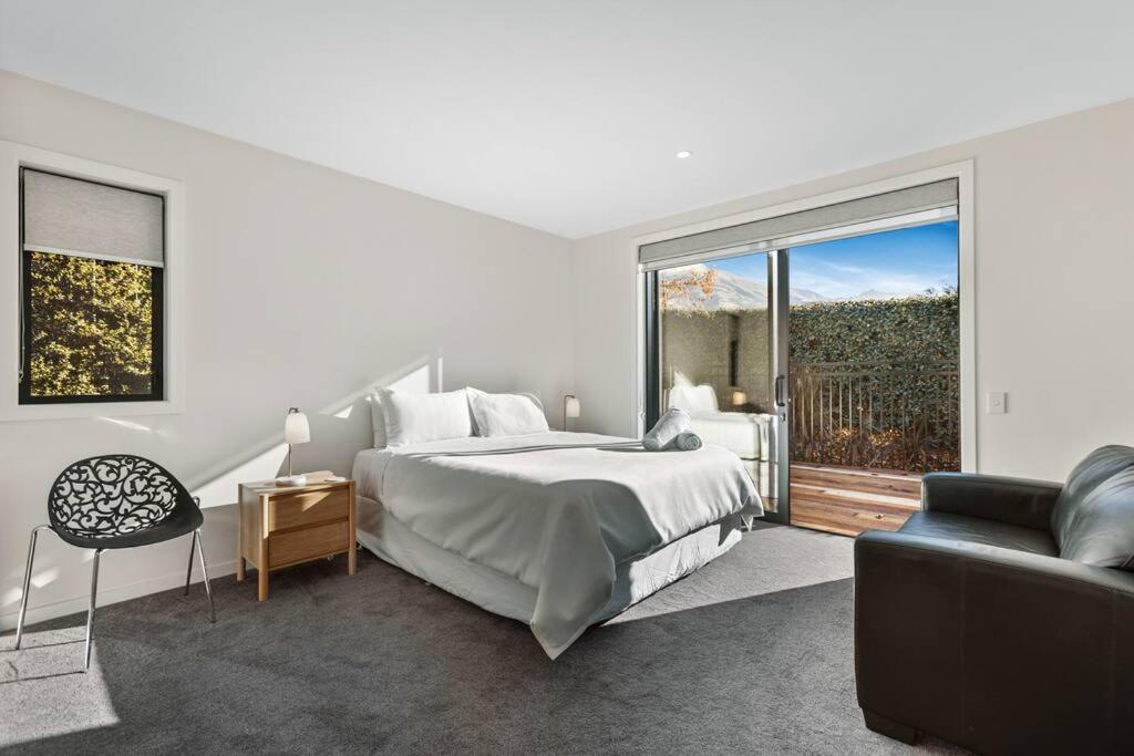 Lake Living That Wanaka Tree - Resim 10