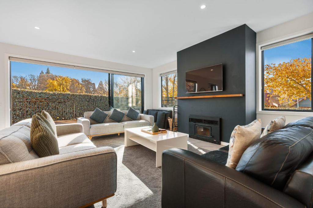 Lake Living That Wanaka Tree - Resim 5