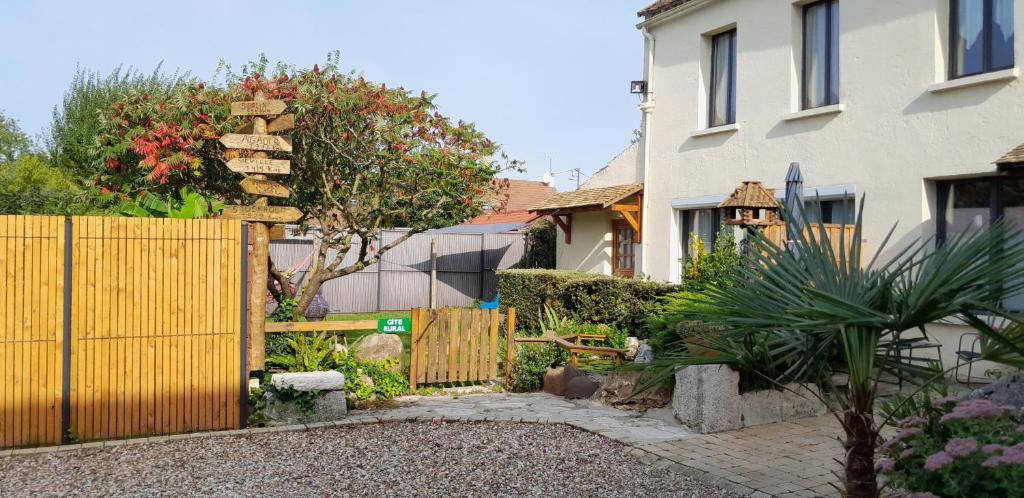 Ferme de Beaulieu, appartement avec jardin privatif - Apartamento De Una Habitación