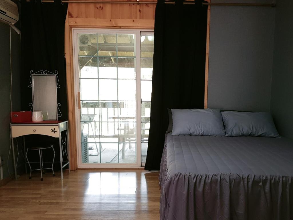 Cheongju Okhwadae Story Pension - Double Room 2