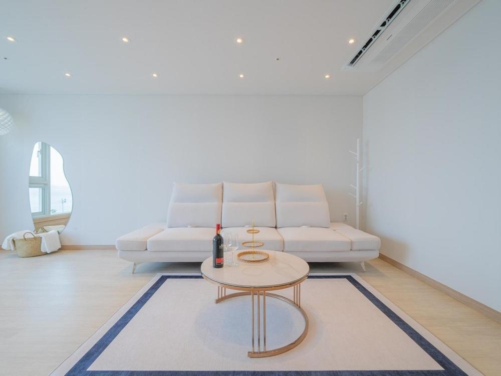Pohang Pool Villa Yeongil - Double Room 4