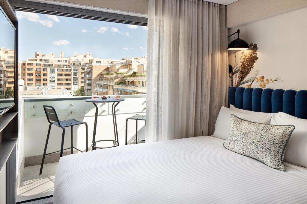 Postel nebo postele na pokoji v ubytování Aiden by Best Western Darling Harbour