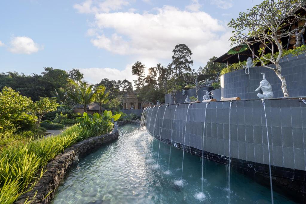 TOP 10 Mejores Hoteles de Lujo en Ubud, Bali 595679283