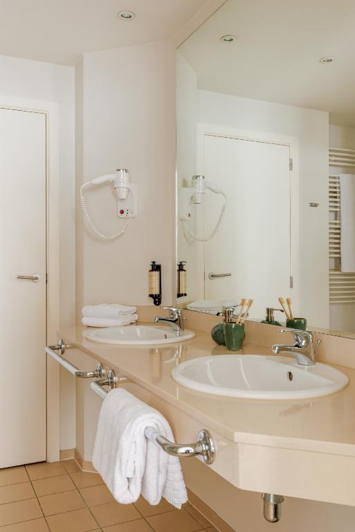 Koupelna v ubytování Hotel Aazaert by WP Hotels