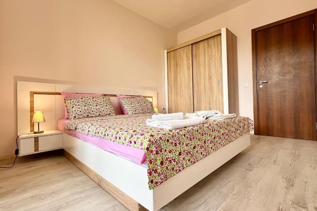 Cozy apartment in central Varna