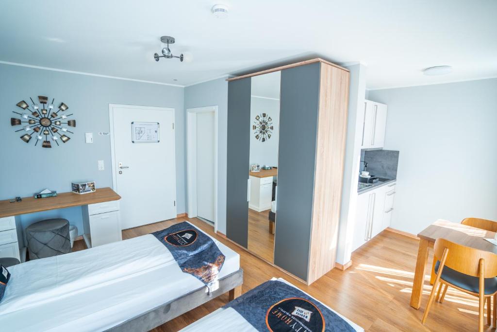 Boardinghouse City Home - Living - Studio Apartment