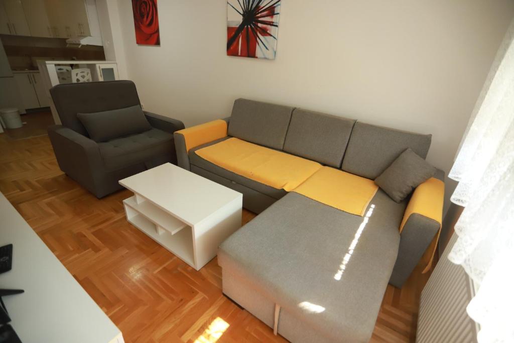 Ruang duduk di Apartment - Princ