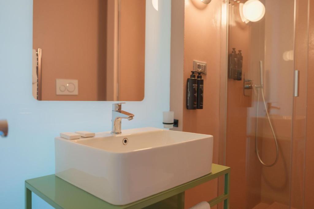 Koupelna v ubytování Moderno Hotel Roma