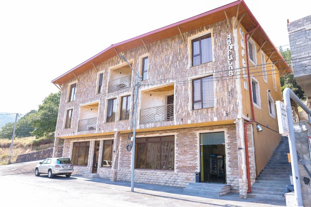 Budova, kde se hotel nachází