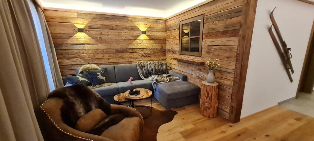 Posezení v ubytování Panorama Chalets am Pass Thurn