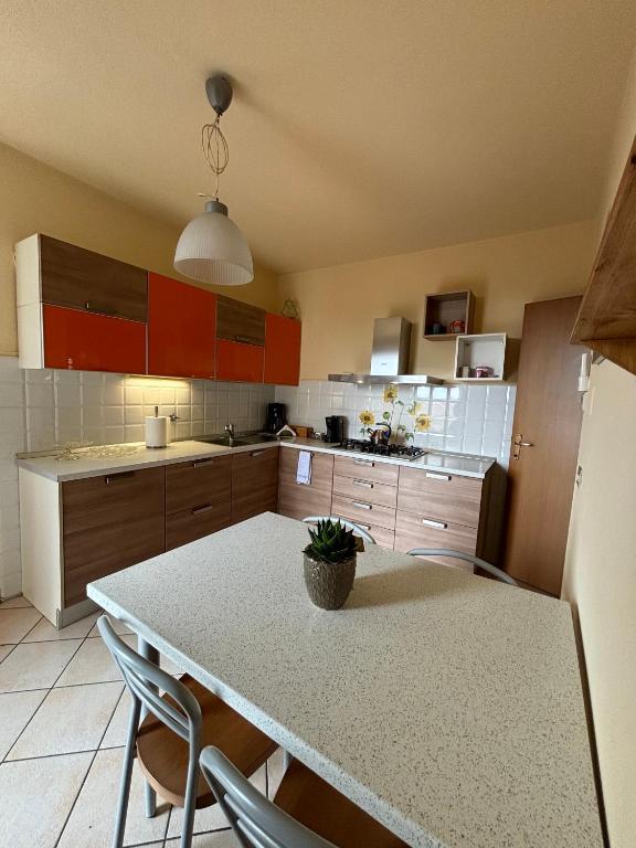 Kuchyň nebo kuchyňský kout v ubytování Gemma Fiorita Casa Vacanze
