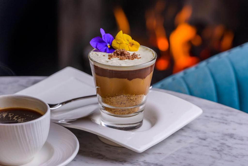 The Victoria - Resim 17