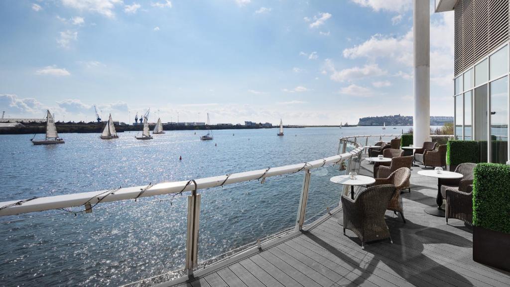 voco St. David's Cardiff by IHG - Resim 40