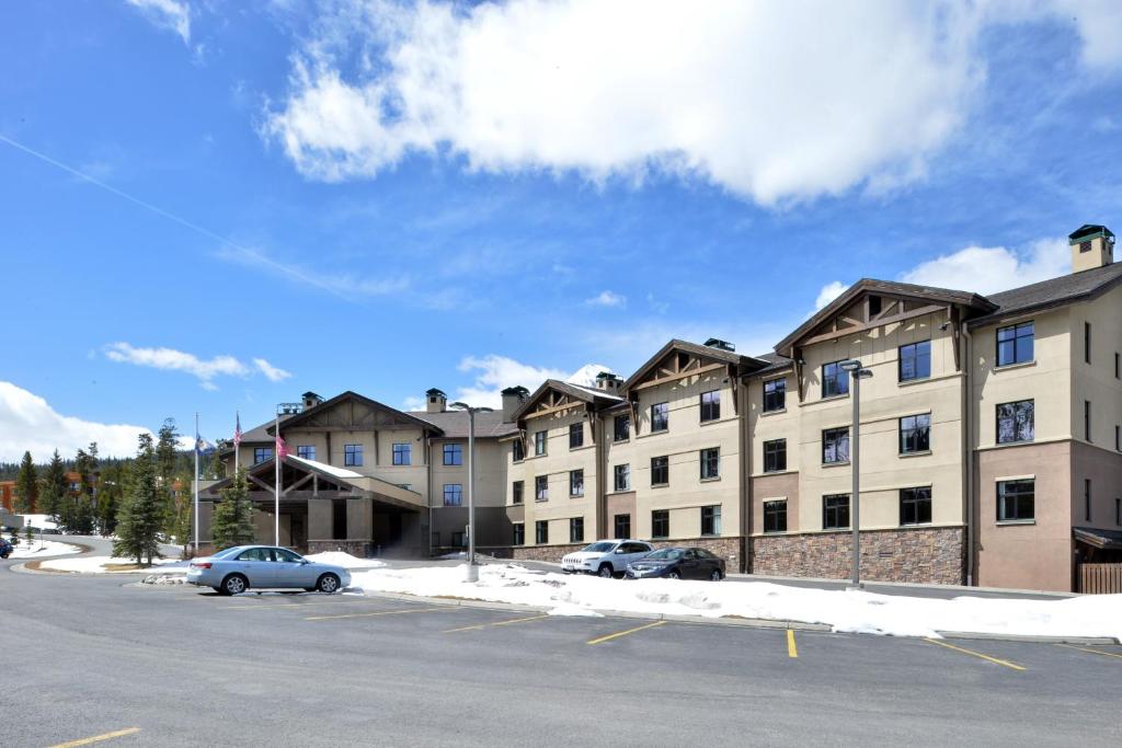 The Lodge at Big Sky, Big Sky – Updated 2024 Prices