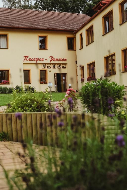 Zahrada ubytování Sport - Relax Buky