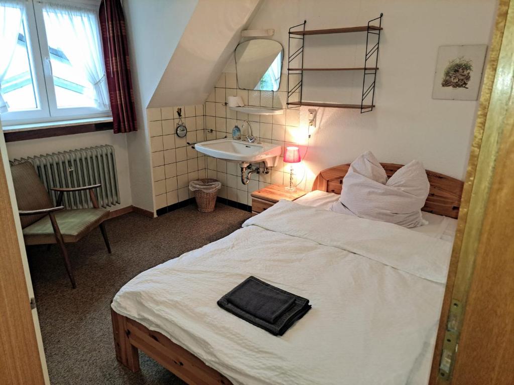 Pension Waltermann - Eenpersoonskamer Met Gedeelde Douche En Toilet