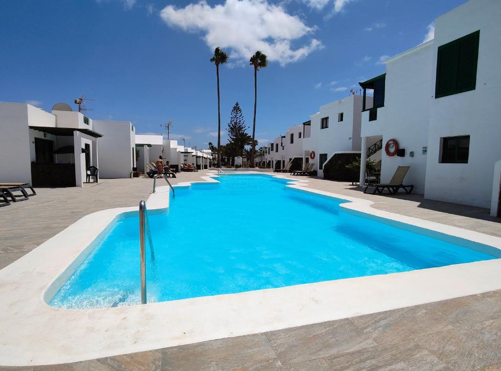 The swimming pool at or close to Casa Su Lanzarote