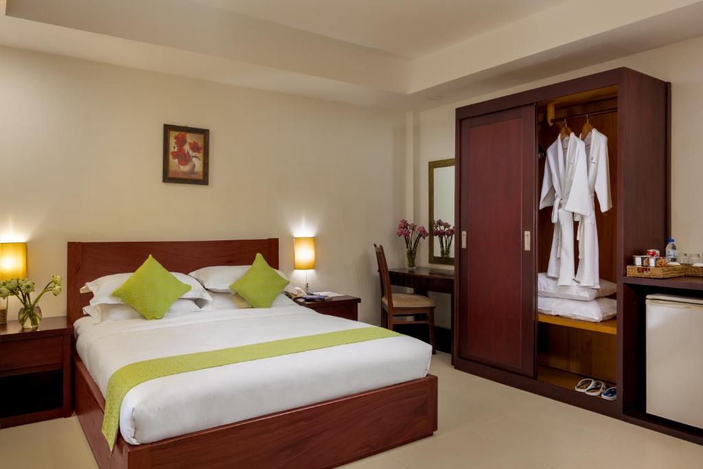 Postel nebo postele na pokoji v ubytování Skyline Boutique Hotel