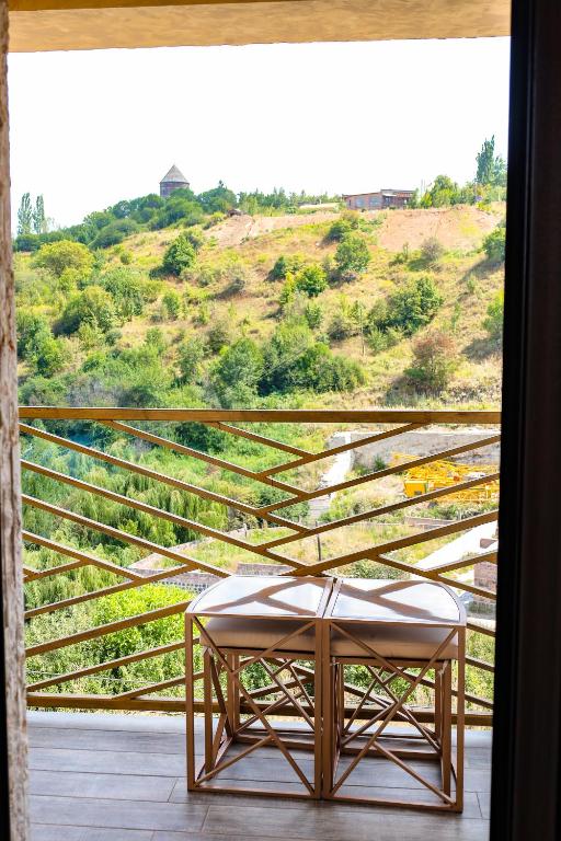 Balkón nebo terasa v ubytování Kare No Hotel Tsaghkadzor