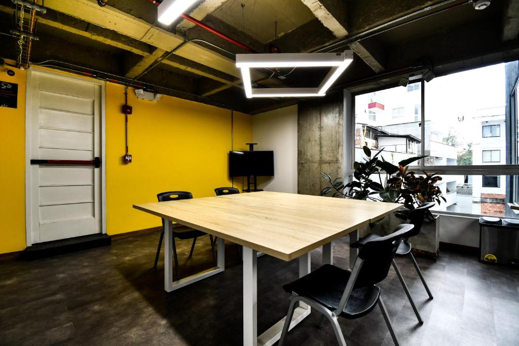 Köök või kööginurk majutusasutuses Ulivin Coliving