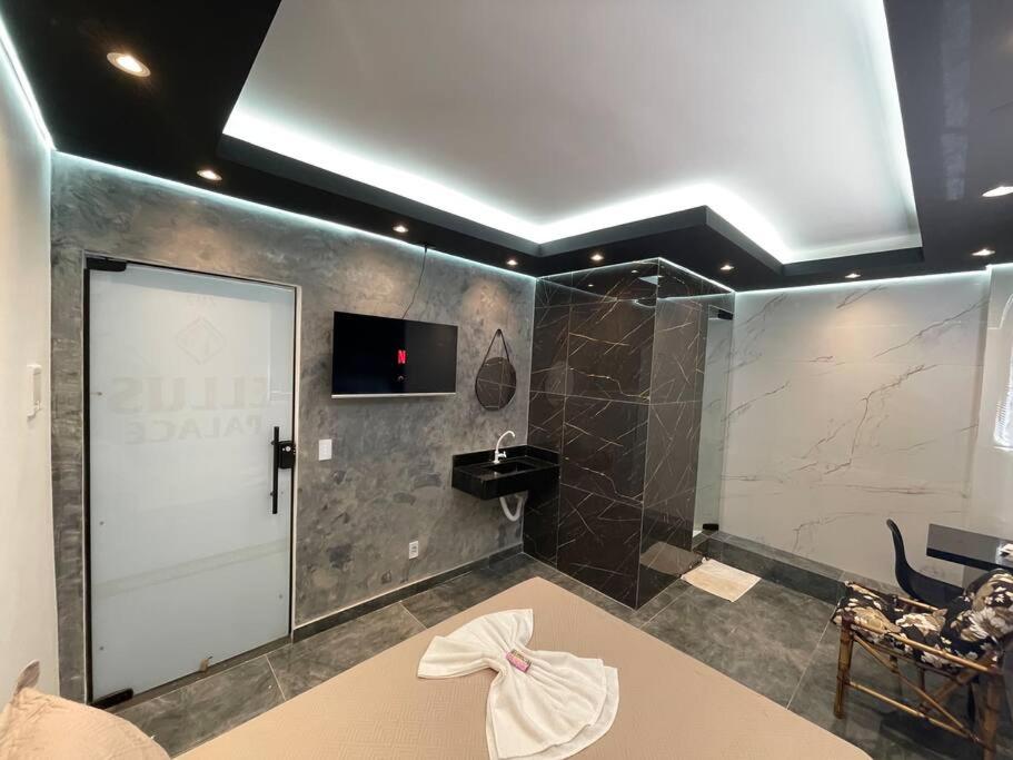 Et badeværelse på Suíte Silver 202