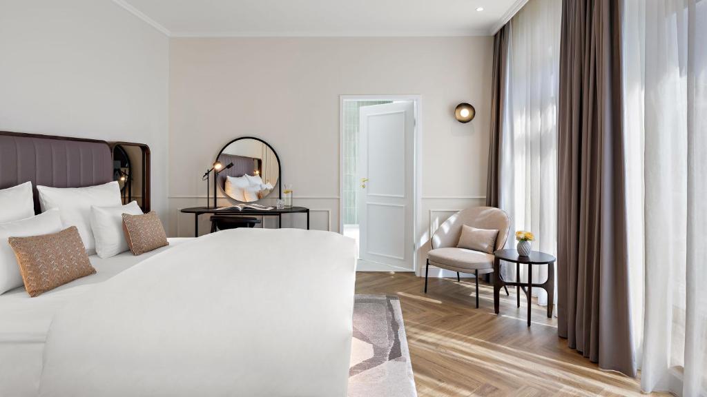 Hotel Bristol Berlin - Resim 38