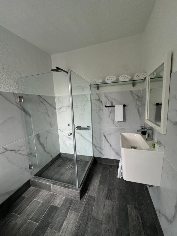 Koupelna v ubytování Ananta Hotel