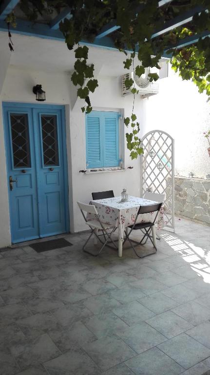 Patio nebo venkovní prostory v ubytování Apanemia Rooms