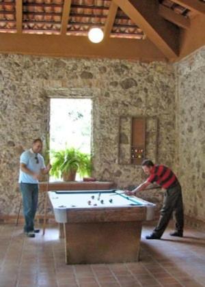 Biliár nebo kulečník v ubytování Hotel Carrizal Spa