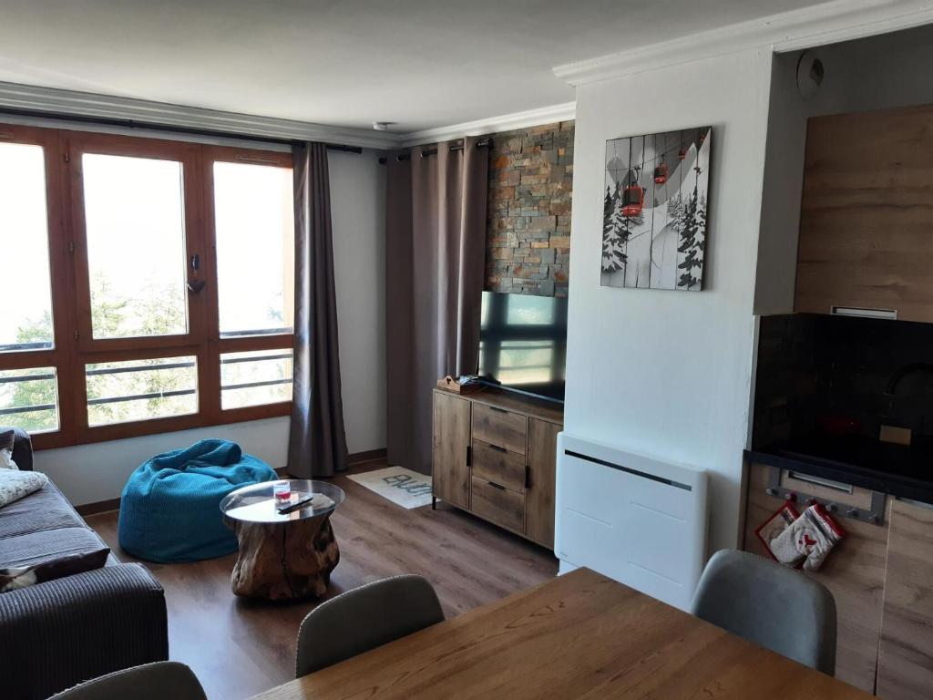 Photo de la galerie de l'établissement Résidence La Marelle et Le Rami - maeva Home - Appartement au pied des pistes vue montagne 3 pièces 7 personnes - Prestige - super Home MAE-0161, à La Plagne Tarentaise