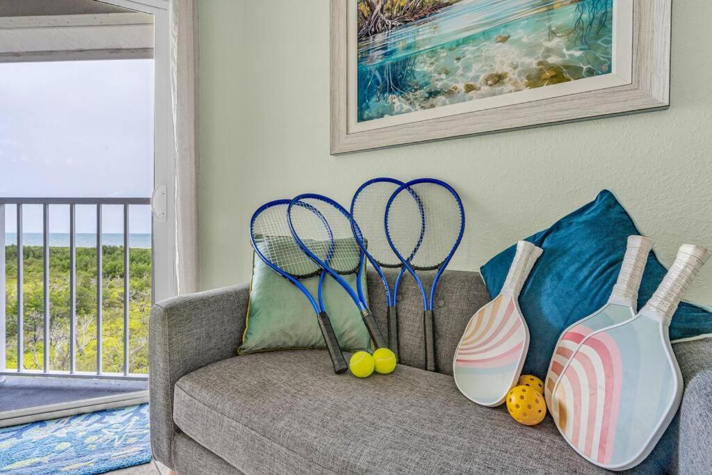 Fotografie z fotogalerie ubytování Bright 2BR Condo with Breathtaking Ocean View v destinaci Tavernier