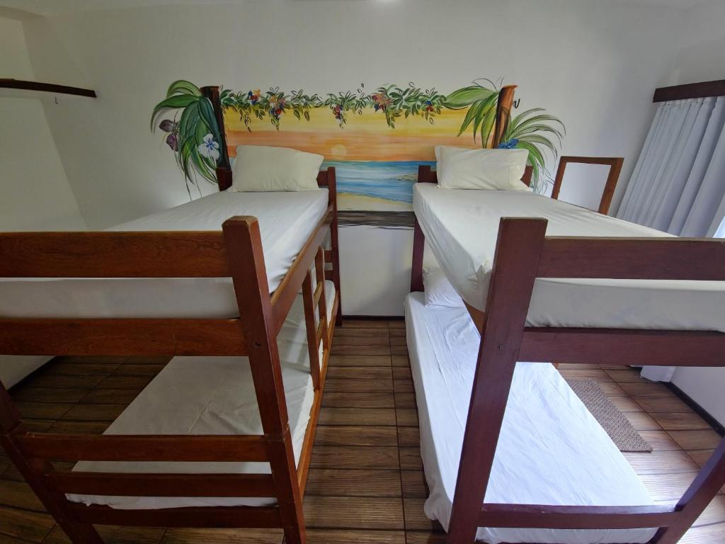 Mansao Santa Rita - Quarto Quadruplo Com Banheiro Compartilhado