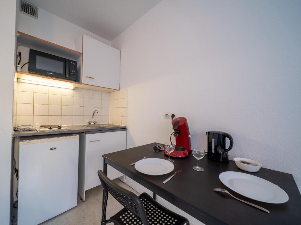 Appartement tout équipe à 6min de St Charles - Studio