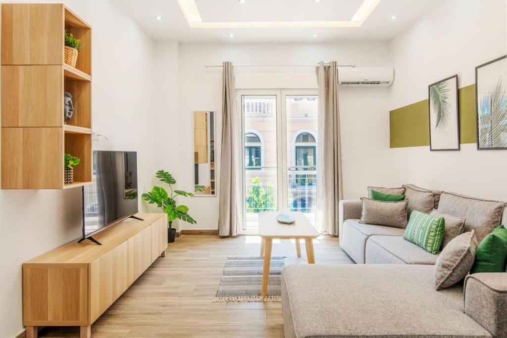 Charming Apartment with an Athenian feel in Psyri