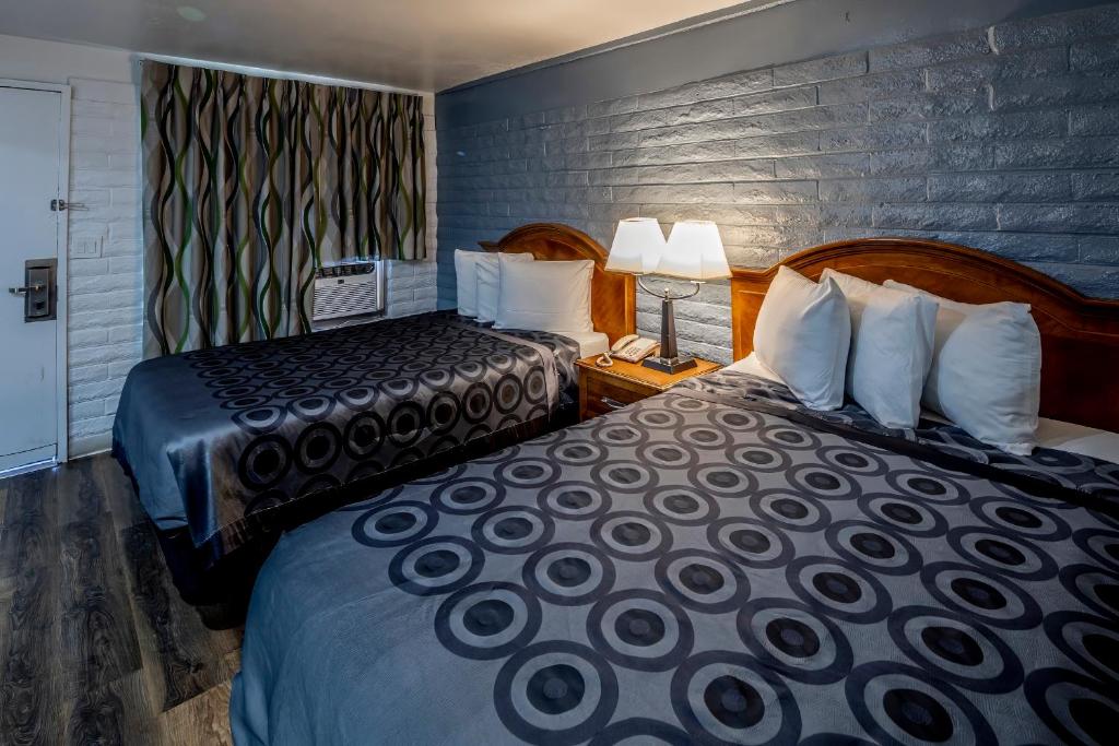 Hitching Post Studios Inn - 2 Camas Dobles - No Fumadores