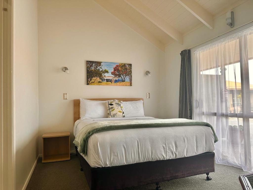 The Olive Motel - Resim 6